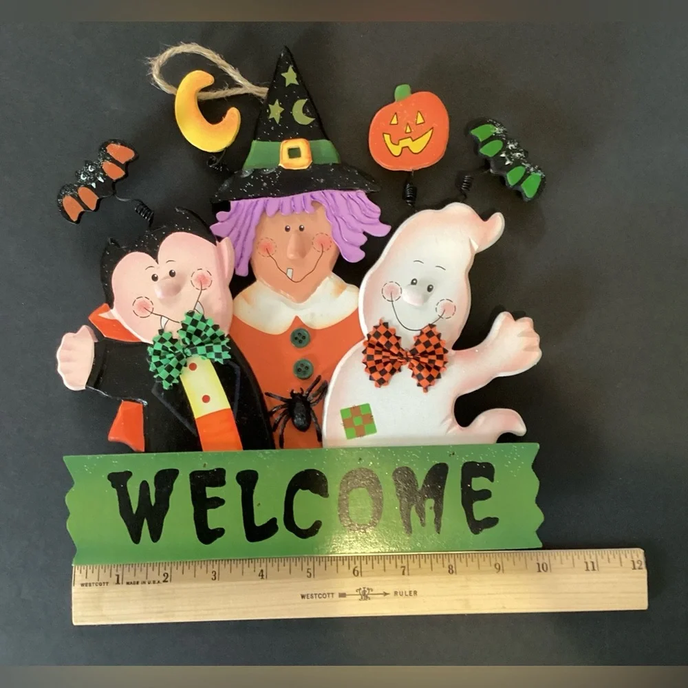 VTG AVON 1997 Halloween Welcome Wooden Door Hanger. - Picture 6 of 14